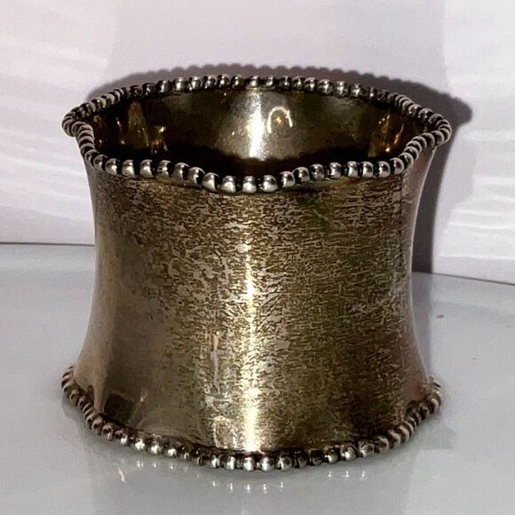 Beautiful Sterling Silver Napkin Ring Monogrammed GTC beaded edges - Picture 2 of 3